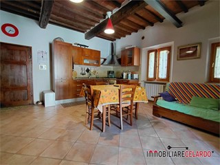 Trilocale in Vendita a Colle di Val D'Elsa, 160'000&euro;, 70 m²