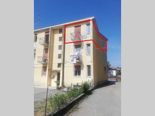 Quadrilocale in Vendita a Cerano, 21'375&euro;, 76 m²
