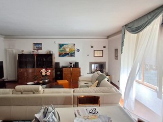 Appartamento in Vendita a Grosseto, 470'000&euro;, 170 m², con Box