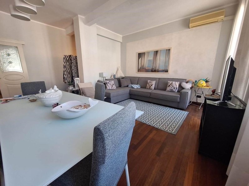 Appartamento in Vendita a Viareggio, 570'000&euro;, 110 m², arredato