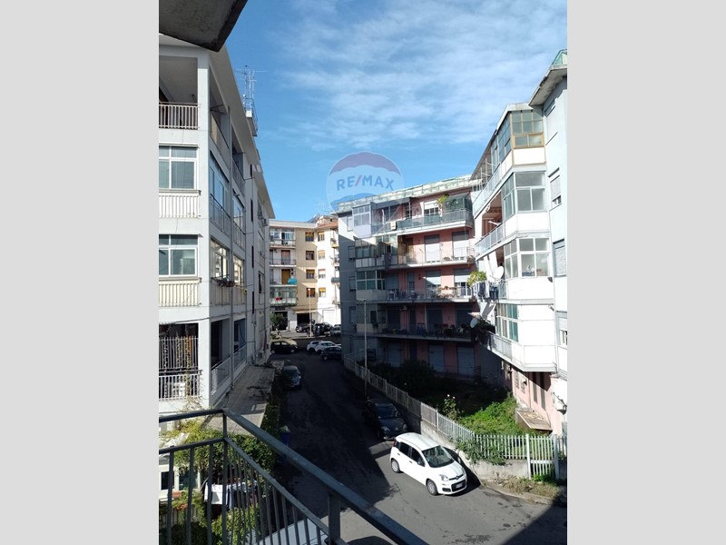 Quadrilocale in Vendita a Gravina di Catania, 119'000&euro;, 90 m²