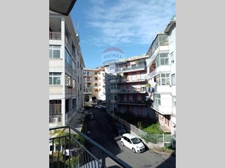 Quadrilocale in Vendita a Gravina di Catania, 119'000&euro;, 90 m²