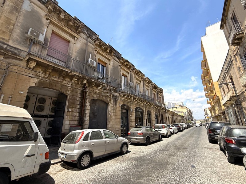 Bilocale in Vendita a Siracusa, 92'000&euro;, 60 m²