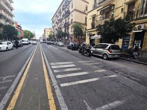 Bilocale in Vendita a Napoli, 77'000&euro;, 50 m²