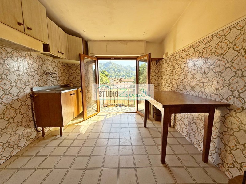 Bilocale in Vendita a Camaiore, 85'000&euro;, 40 m²