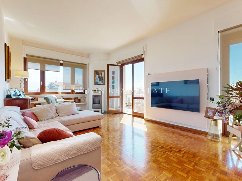 Quadrilocale in Vendita a Varese, 279'000&euro;, 145 m²