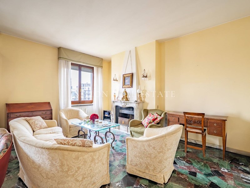 Appartamento in Vendita a Milano, 1'295'000&euro;, 214 m²