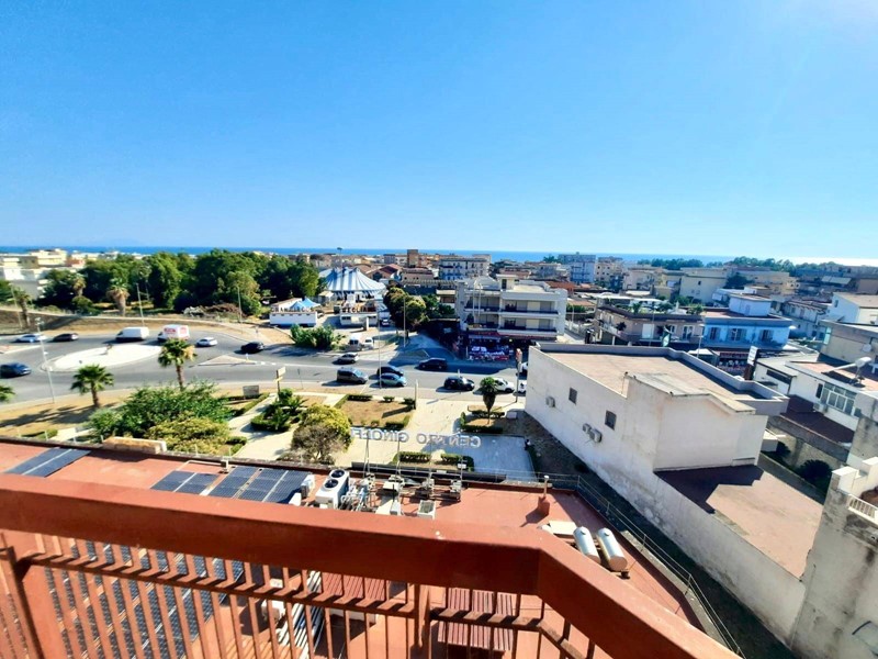 Trilocale in Vendita a Mondragone, 100'000&euro;, 83 m²