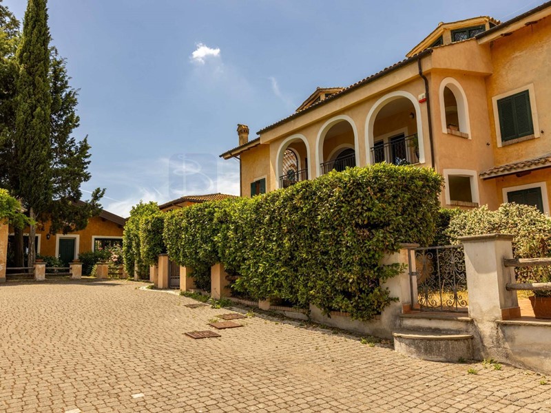 Appartamento in Vendita a Nepi, 230'000&euro;, 128 m²