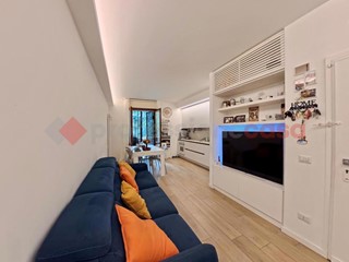 Trilocale in Vendita a Roma, 295'000&euro;, 90 m², arredato