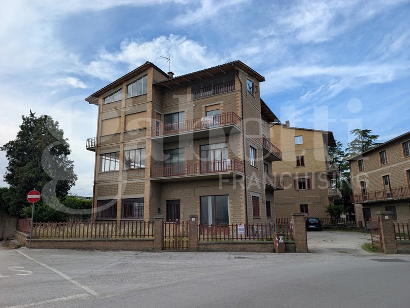 Quadrilocale in Vendita a Deruta, 95'000&euro;, 115 m²