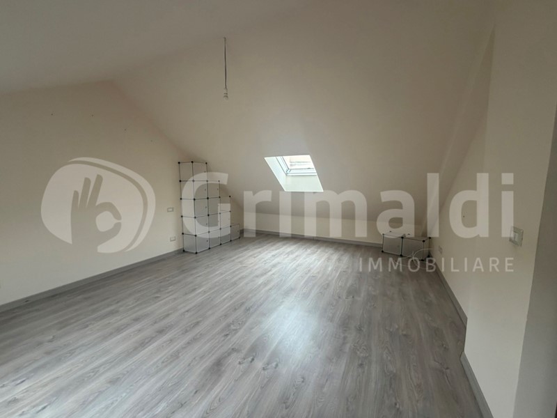 Attico in Affitto a Messina, 500&euro;, 100 m²