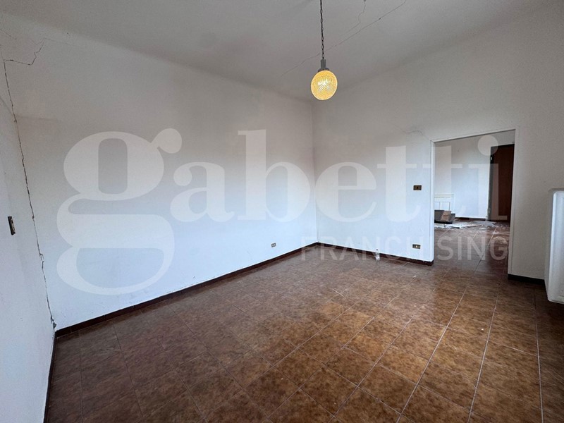 Appartamento in Vendita a Bologna, 260'000&euro;, 140 m²