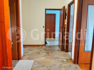 Trilocale in Vendita a Beinasco, 132'000&euro;, 80 m²