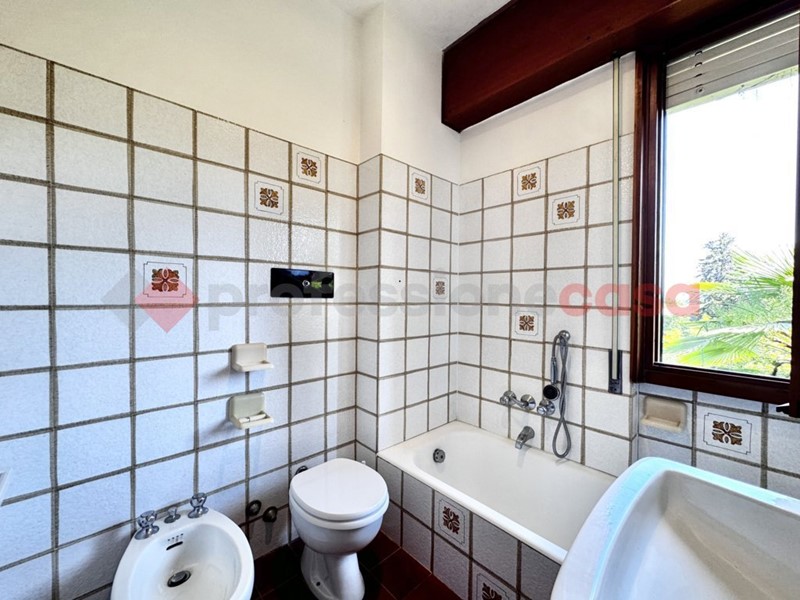 Monolocale in Vendita a Lesa, 89'500&euro;, 50 m², arredato