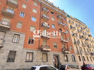 Trilocale in Vendita a Torino, 168'000&euro;, 75 m²