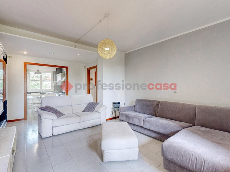 Trilocale in Vendita a Gessate, 260'000&euro;, 105 m², con Box