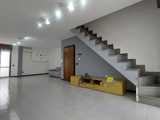 Appartamento in Vendita a Sorbolo Mezzani, zona Bogolese, 250'000&euro;, 203 m², con Box