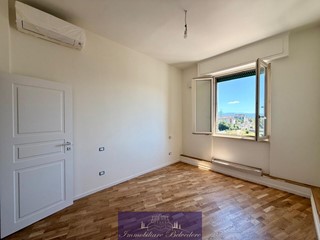 Bilocale in Vendita a Firenze, zona Novoli, 260'000&euro;, 50 m²