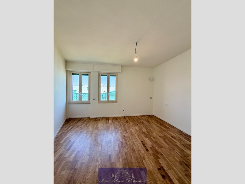 Trilocale in Vendita a Firenze, zona Novoli, 340'000&euro;, 70 m²
