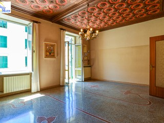 Quadrilocale in Vendita a Savona, 198'000&euro;, 105 m²