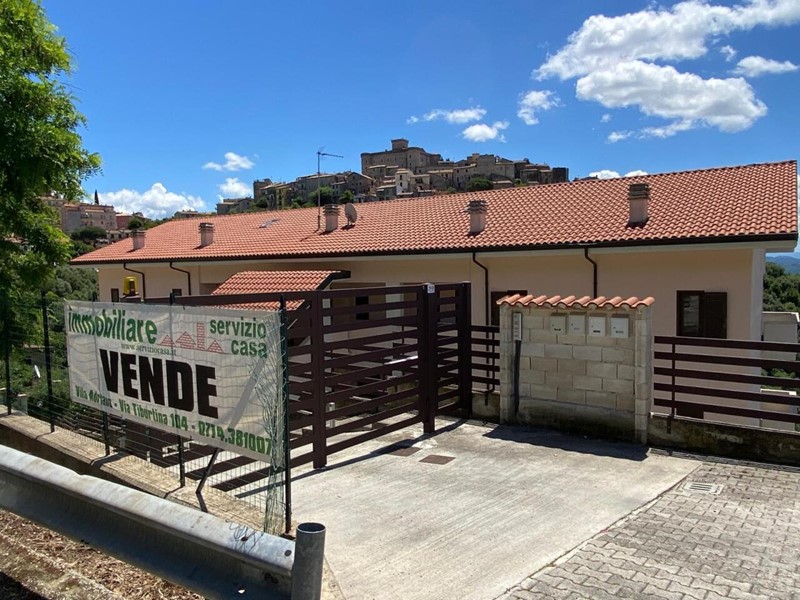 Bilocale in Vendita a San Polo dei Cavalieri, 85'000&euro;, 65 m²