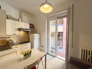 Monolocale in Vendita a Bologna, zona Centro, 177'000&euro;, 34 m², arredato