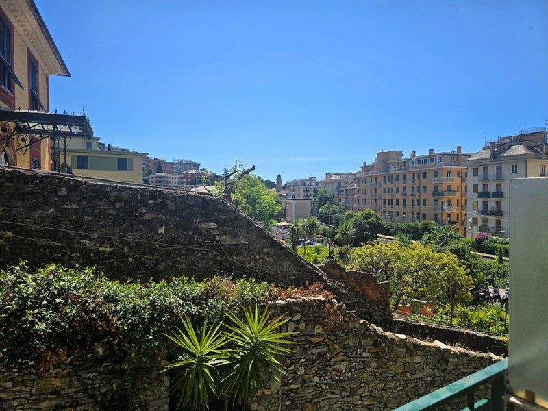Trilocale in Vendita a Rapallo, zona Centro, 145'000&euro;, 55 m², arredato