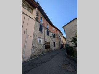 Appartamento in Vendita a Gozzano, 39'797&euro;, 133 m²