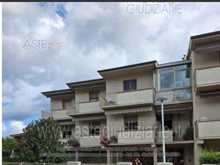 Appartamento in Vendita a Figline e Incisa Valdarno, 125'250&euro;, 115 m², con Box