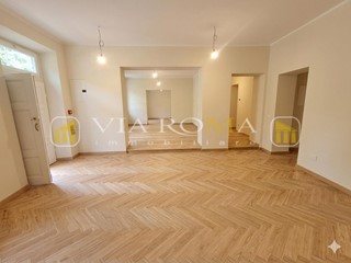 Appartamento in Vendita a Lucca, 695'000&euro;, 140 m²