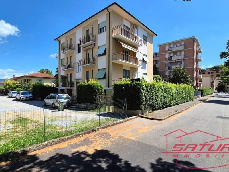 Quadrilocale in Vendita a Lucca, zona Sant'Anna, 185'000&euro;, 80 m²