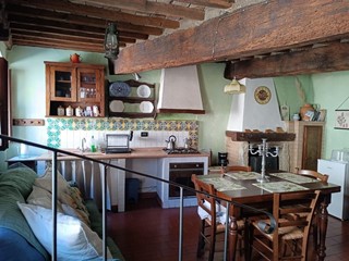 Quadrilocale in Vendita a Chianni, 137'000&euro;, 78 m², arredato