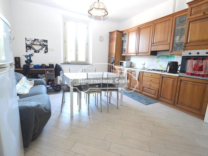 Trilocale in Vendita a Altopascio, 150'000&euro;, 90 m², arredato