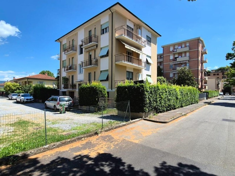Quadrilocale in Vendita a Lucca, zona Sant'Anna, 185'000&euro;, 80 m²