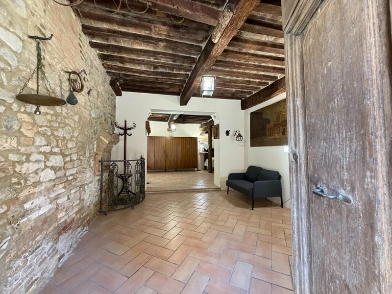 Trilocale in Vendita a Chianni, 75'000&euro;, 65 m², arredato