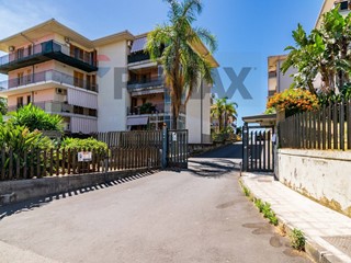 Quadrilocale in Vendita a Aci Catena, 139'000&euro;, 105 m²