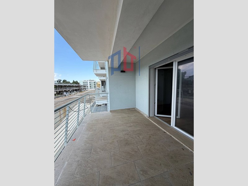 Trilocale in Vendita a Pomezia, 189'000&euro;, 80 m²