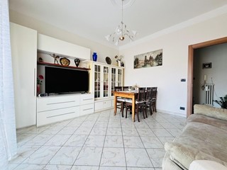 Trilocale in Vendita a Imperia, 198'000&euro;, 84 m²