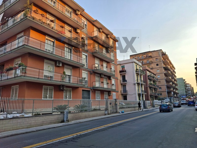 Trilocale in Vendita a Catania, 135'000&euro;, 100 m²
