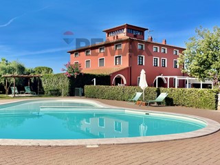 Appartamento in Vendita a Castagneto Carducci, 2'150'000&euro;, 700 m²