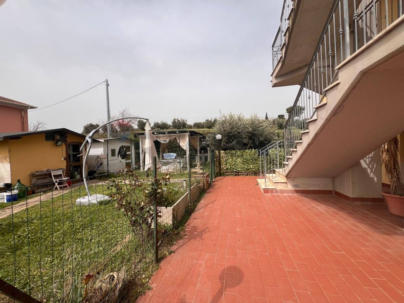Trilocale in Vendita a Castellina Marittima, 118'000&euro;, 66 m²