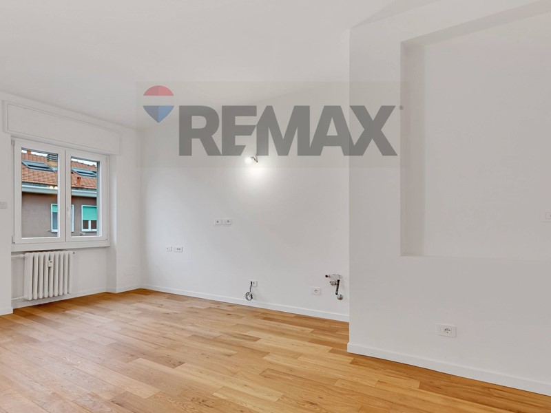 Trilocale in Vendita a Milano, 275'000&euro;, 70 m²