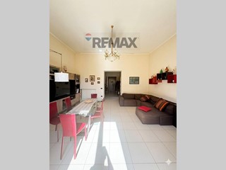 Quadrilocale in Vendita a Napoli, 570'000&euro;, 176 m²