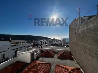 Appartamento in Vendita a Peschici, 199'000&euro;, 128 m², con Box