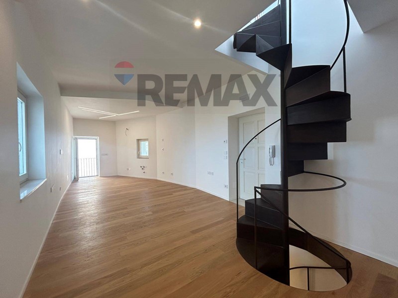 Trilocale in Vendita a Vieste, 329'000&euro;, 109 m²