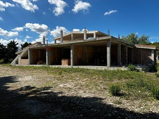 Appartamento in Vendita a Vieste, 390'000&euro;, 500 m²
