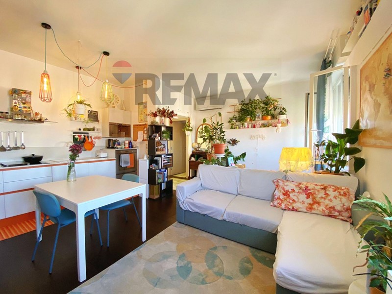Bilocale in Vendita a Milano, 290'000&euro;, 63 m²
