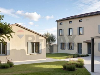 Appartamento in Vendita a Gualtieri, 200'000&euro;, 210 m²