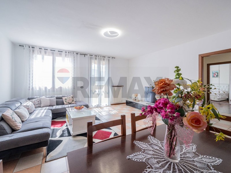 Trilocale in Vendita a Langhirano, 169'000&euro;, 100 m²